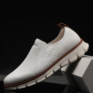 Maverick | Men's Walking Shoes