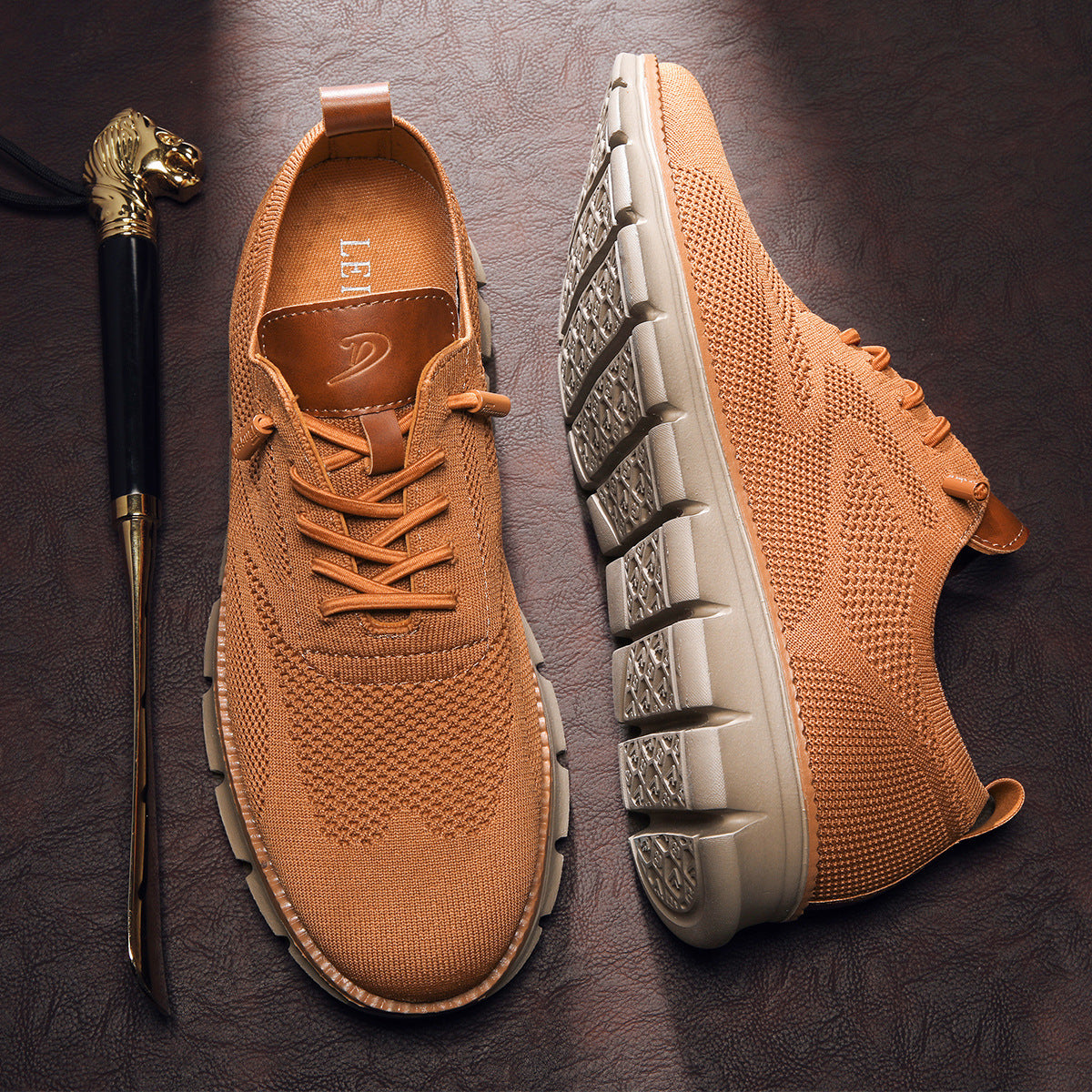 Maverick | Men's Walking Shoes